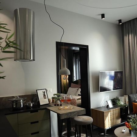 Urban Stay Tirana Deluxe Экстерьер фото