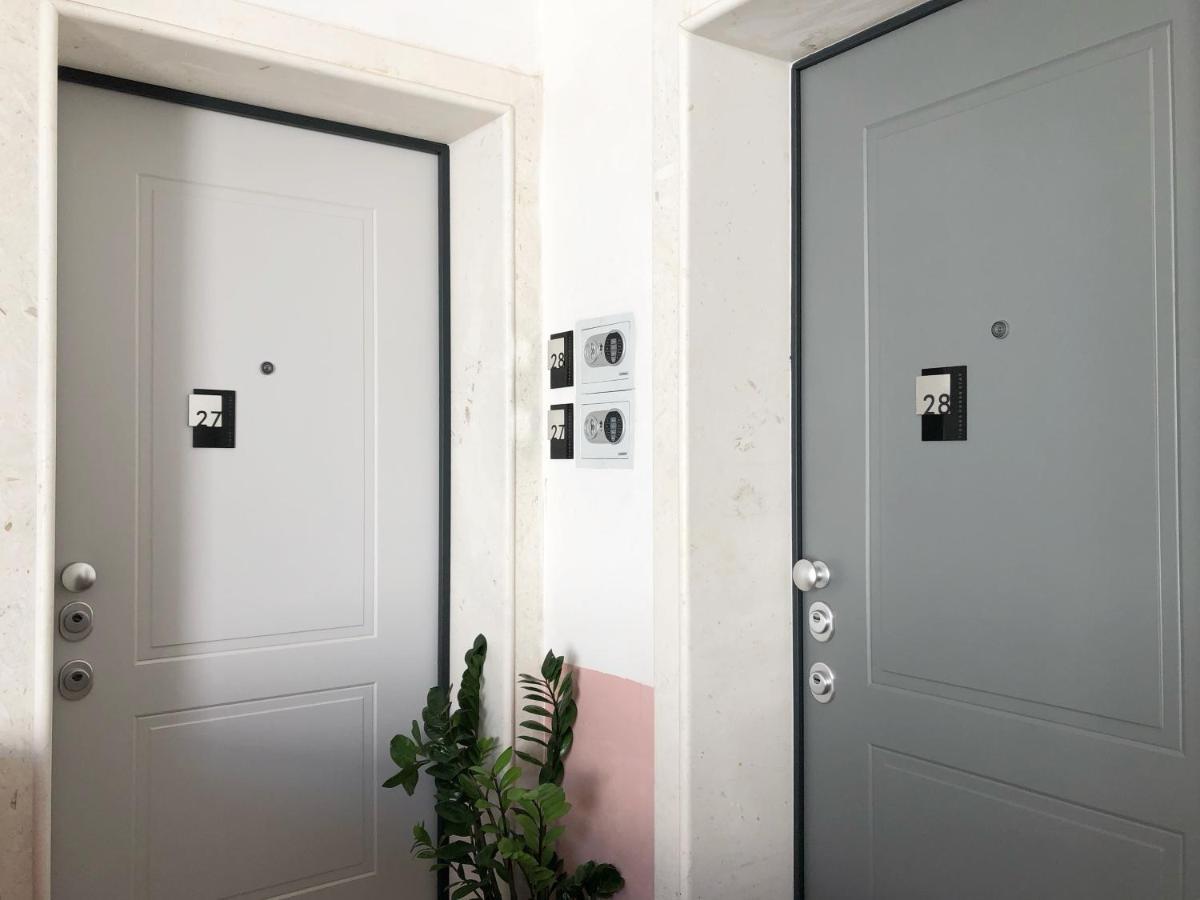 Urban Stay Tirana Deluxe Экстерьер фото
