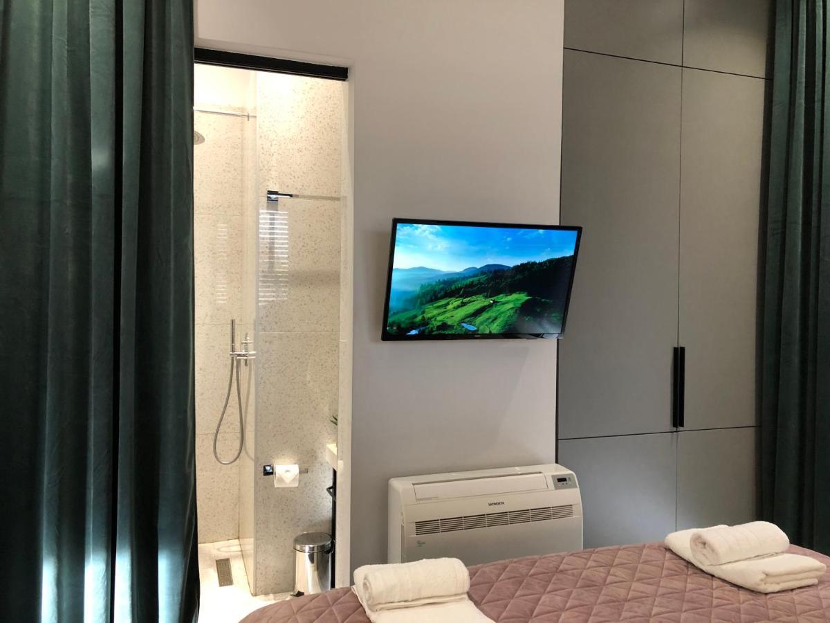 Urban Stay Tirana Deluxe Экстерьер фото