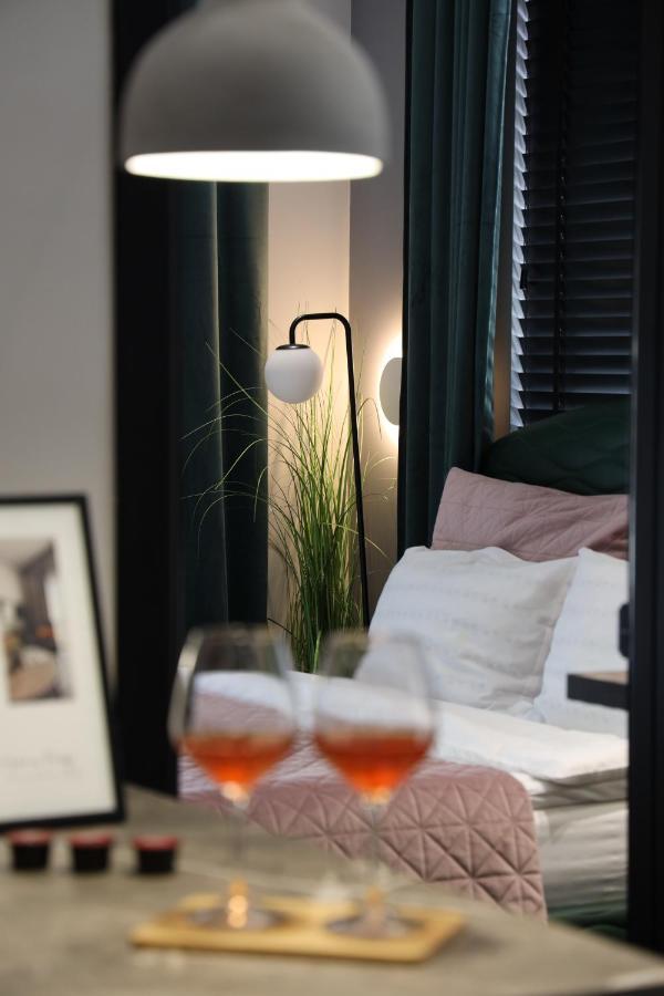 Urban Stay Tirana Deluxe Экстерьер фото