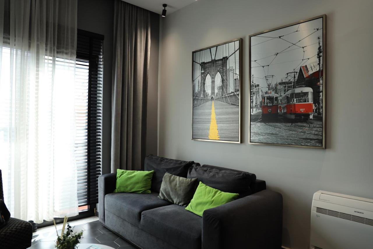 Urban Stay Tirana Deluxe Экстерьер фото